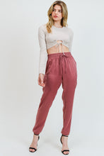 Load image into Gallery viewer, Circling Crop Top
