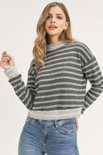 Load image into Gallery viewer, Lovely Pullover
