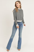 Load image into Gallery viewer, Lovely Pullover
