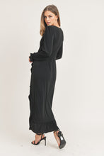 Load image into Gallery viewer, D-Rama Dress
