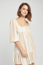 Load image into Gallery viewer, Back Tie Printed Mini Dress
