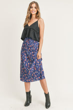 Load image into Gallery viewer, FLORAL PLEATED MAXI SKIRT
