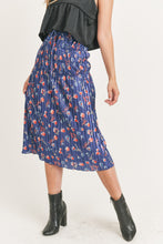 Load image into Gallery viewer, FLORAL PLEATED MAXI SKIRT
