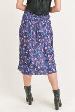 Load image into Gallery viewer, FLORAL PLEATED MAXI SKIRT
