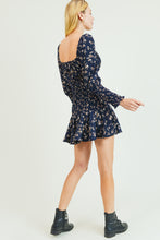 Load image into Gallery viewer, JENNI FLORAL DRESS
